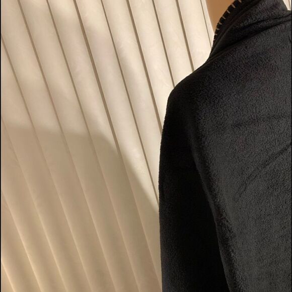 Felt Shawl Wrap Around With Two Front Pockets Oversized Black Gold Felt Nee - Picture 8 of 10